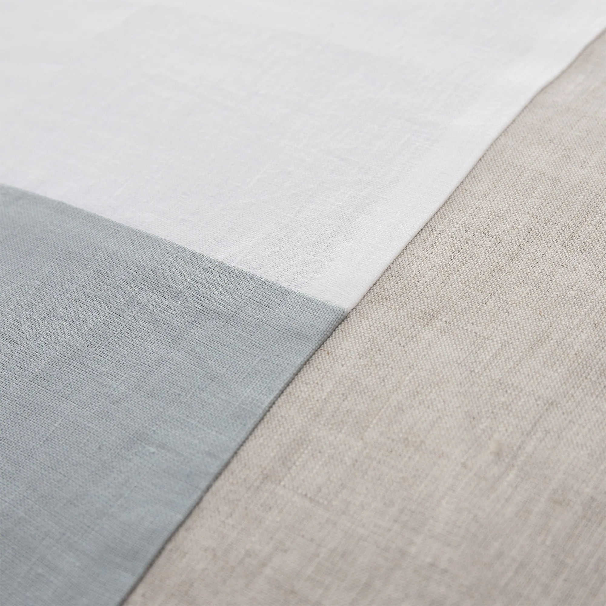 Cataya Cushion Cover [White/Light green grey/Natural]