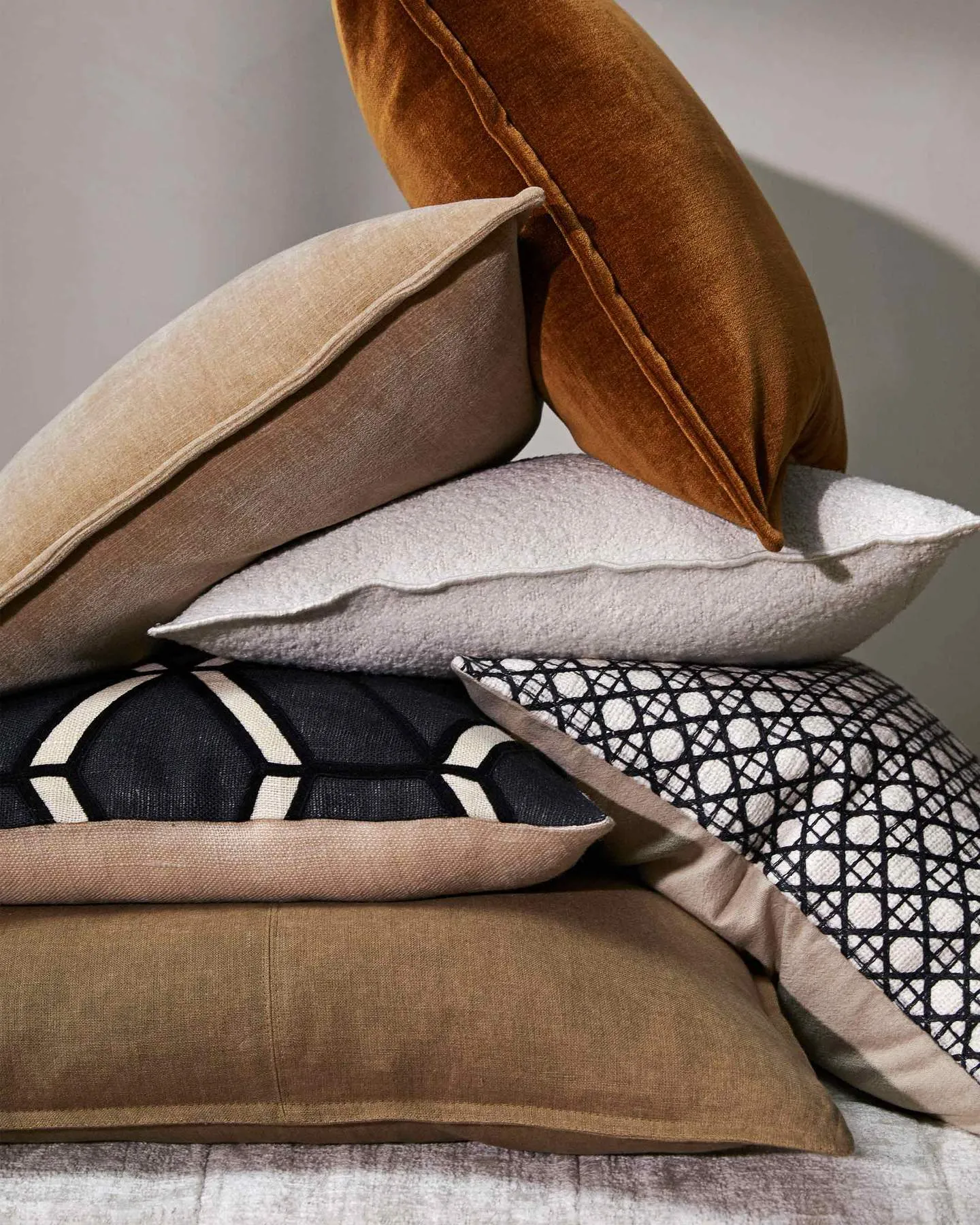 COMO CUSHION, CLAY (3 sizes avail)