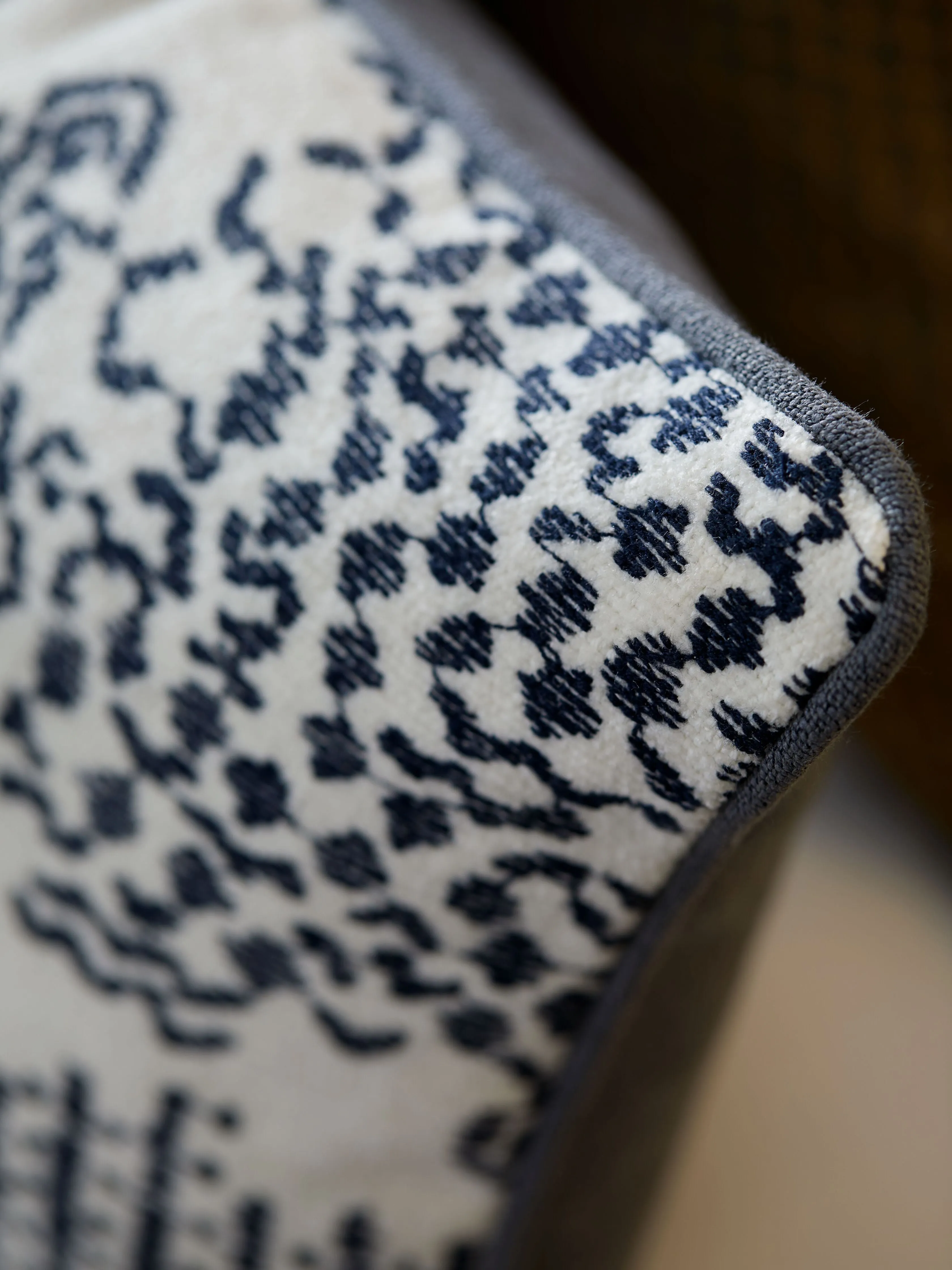 Idra Cushion