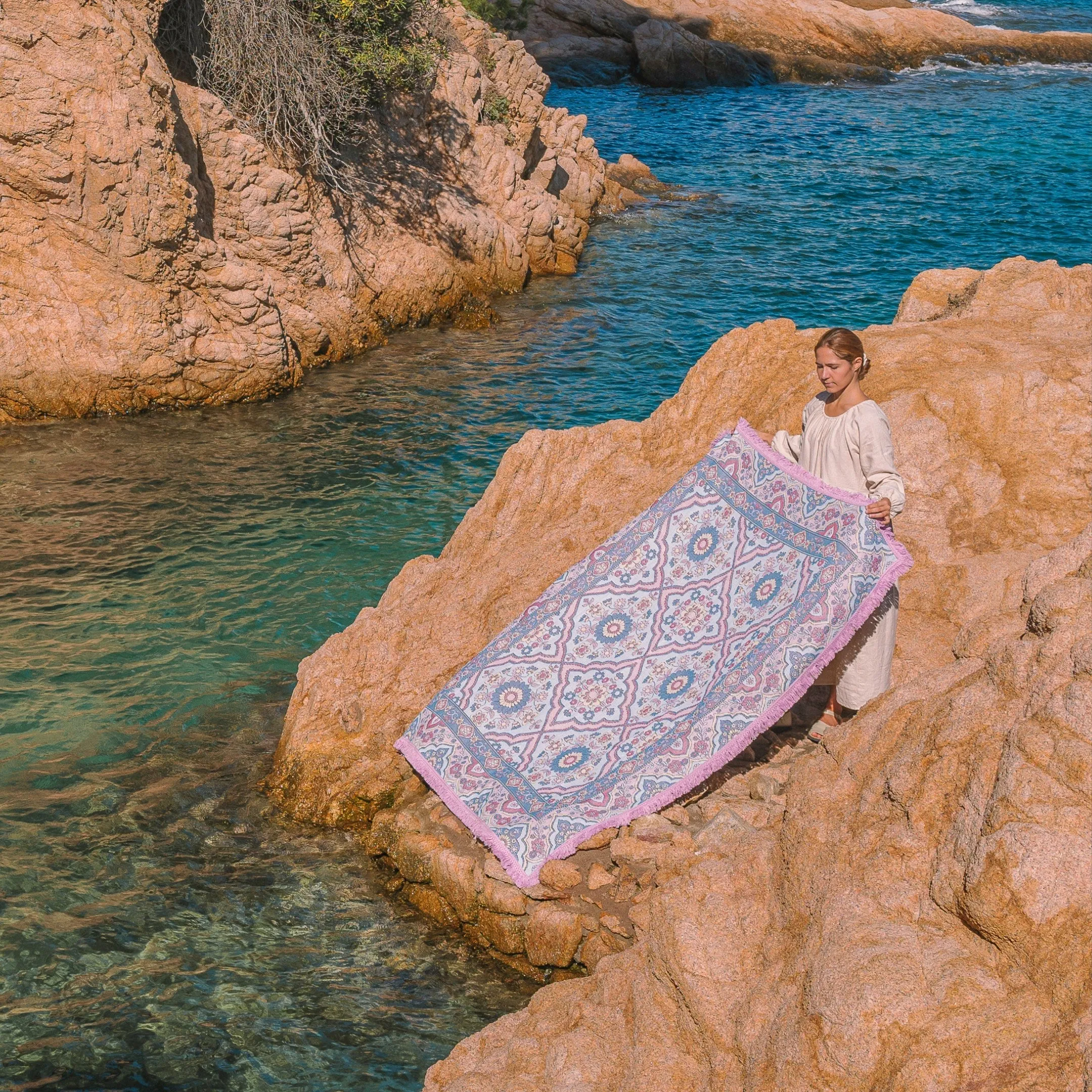 Mila Woven Picnic Rug XL