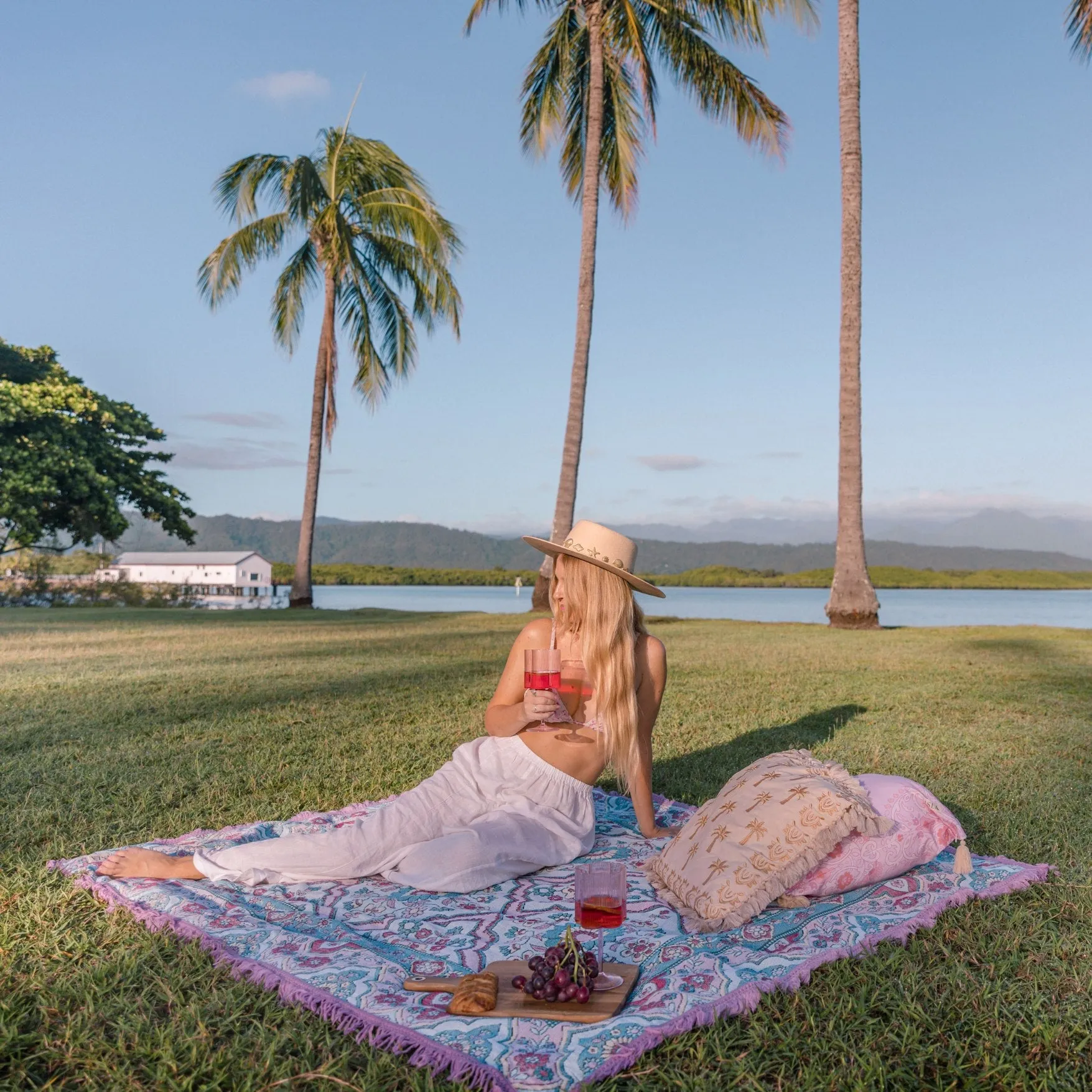 Mila Woven Picnic Rug XL