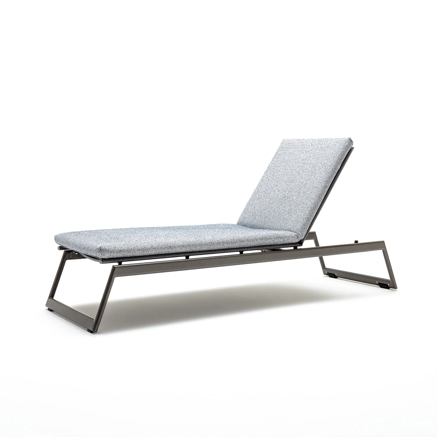 rolf benz | yoko outdoor sun lounger | anthracite